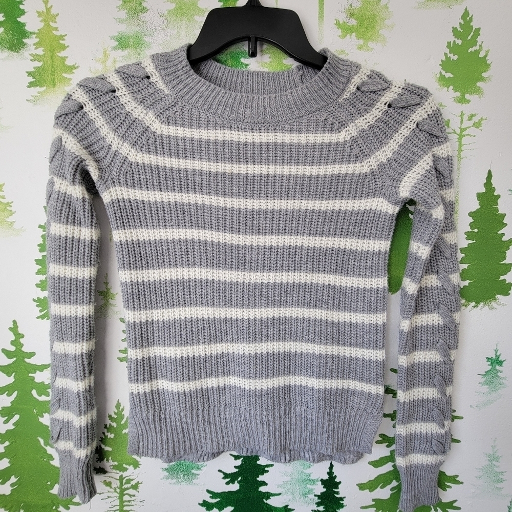 Gray and White Striped Long Braided Sleeve Sweater.